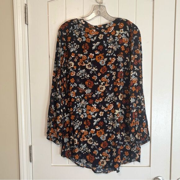 Cracker Barrel Floral Long Sleeve Pleated Front Tunic Blouse NWT - Picture 4 of 6